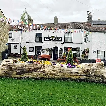 Hotel Fox & Hounds