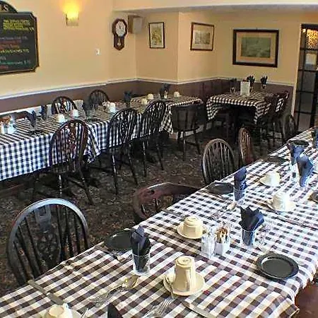 Hotel Fox & Hounds