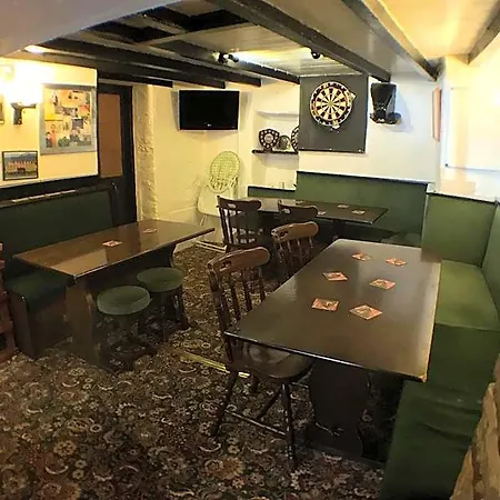 Hotel Fox & Hounds